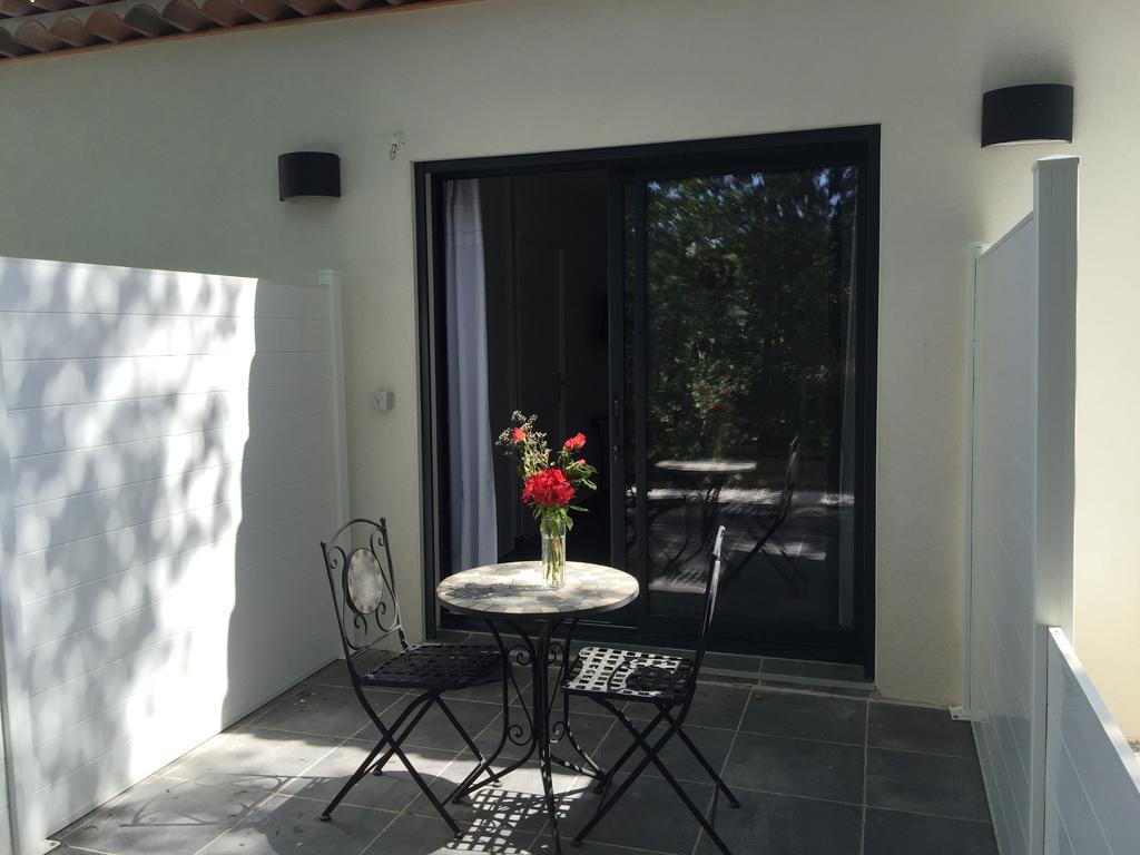 Chambres D'Hotes Le Mas Du Bijou Bleu Puget-sur Argens Exterior foto